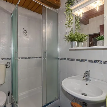 Apartment Chalet Snowflake - Happy Smartno pri Slovenj Gradcu